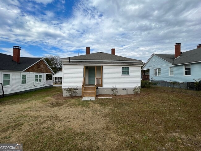 Building Photo - 14 Hazel St