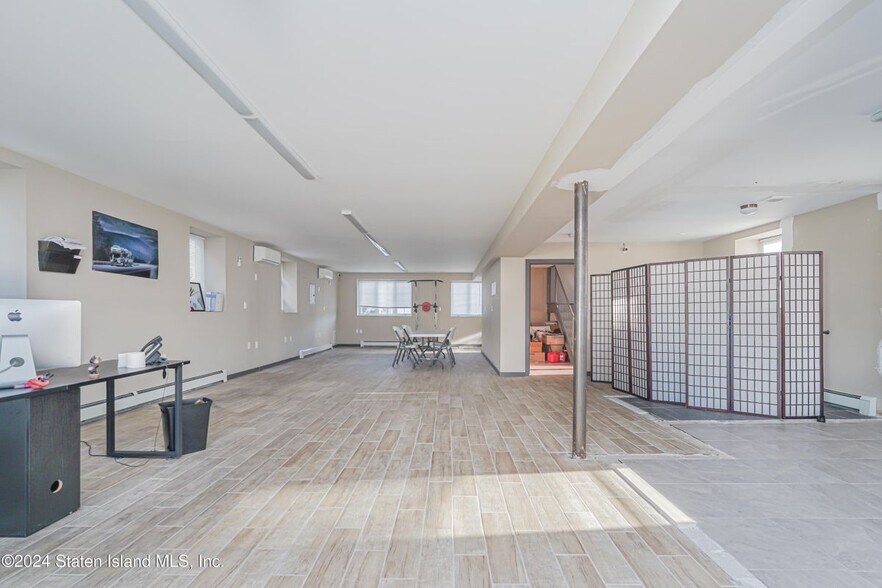 Building Photo - 2981 Hylan Blvd