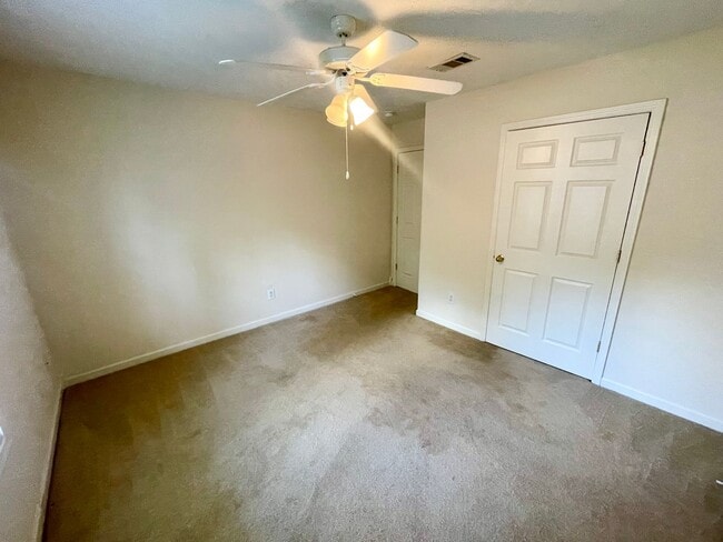 Building Photo - 311 Longleaf Dr