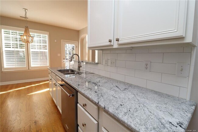 Building Photo - 605 Courthouse Dr