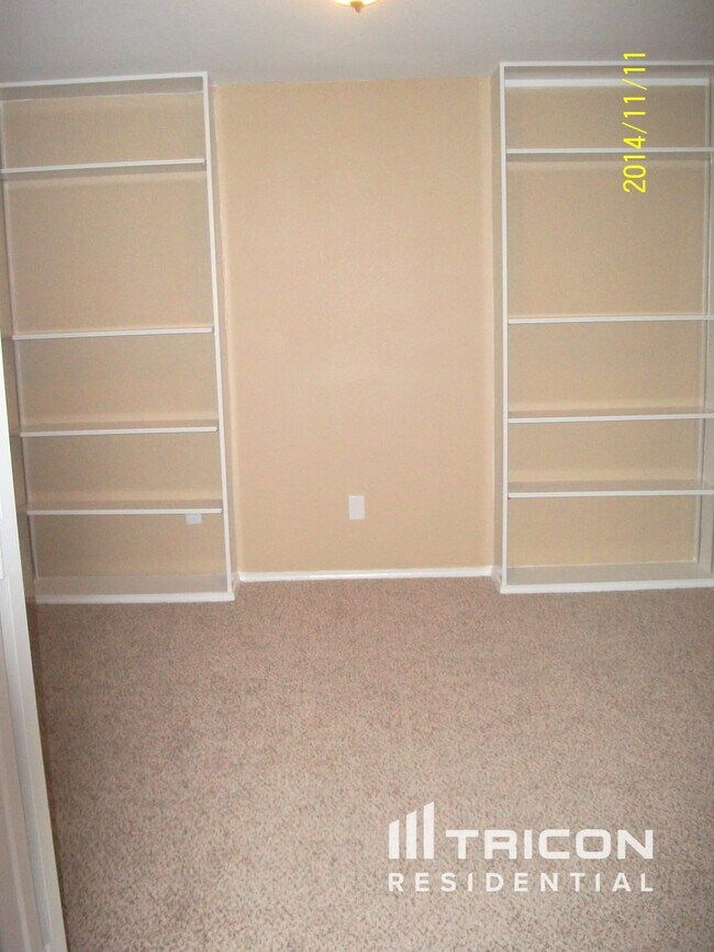 Building Photo - 746 Catalina Dr