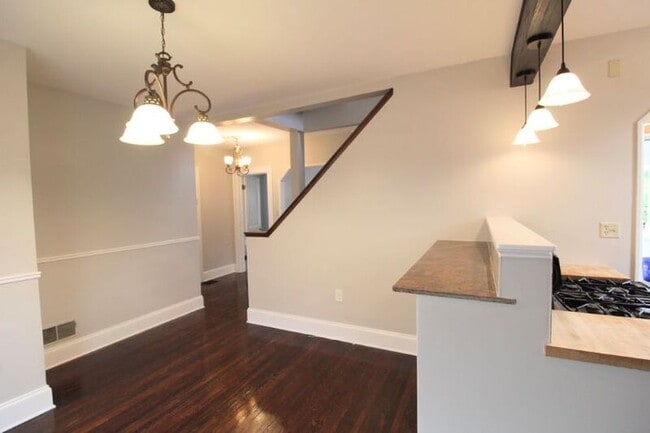 Building Photo - 3 Shenandoah Ave