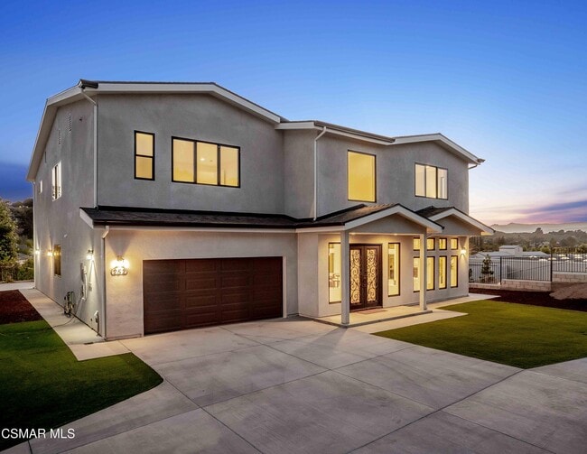 Building Photo - 252 Capri Dr