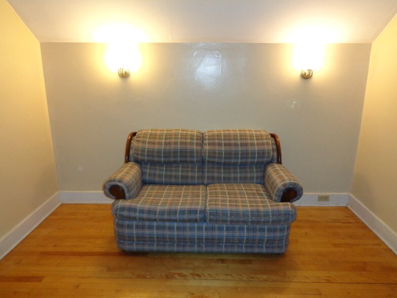 Building Photo - 51 South St