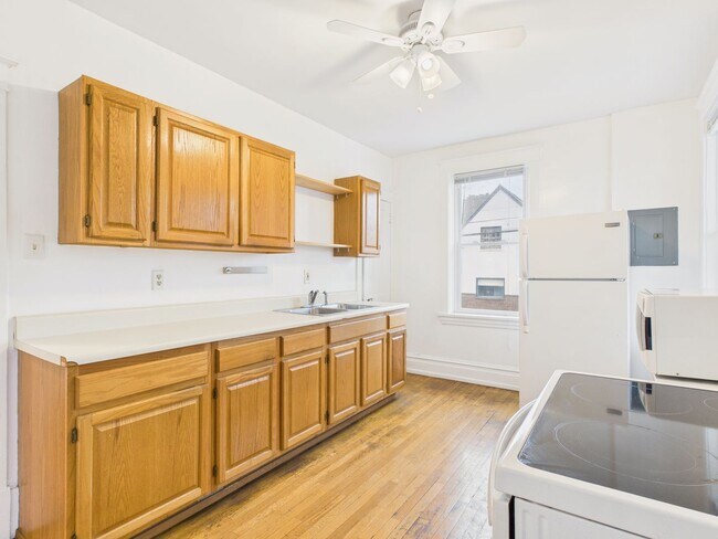 Building Photo - 2449 N 2nd St