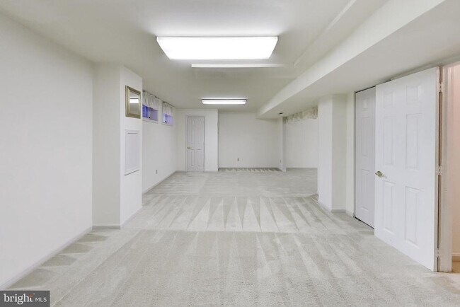 Building Photo - 14672 Brougham Way