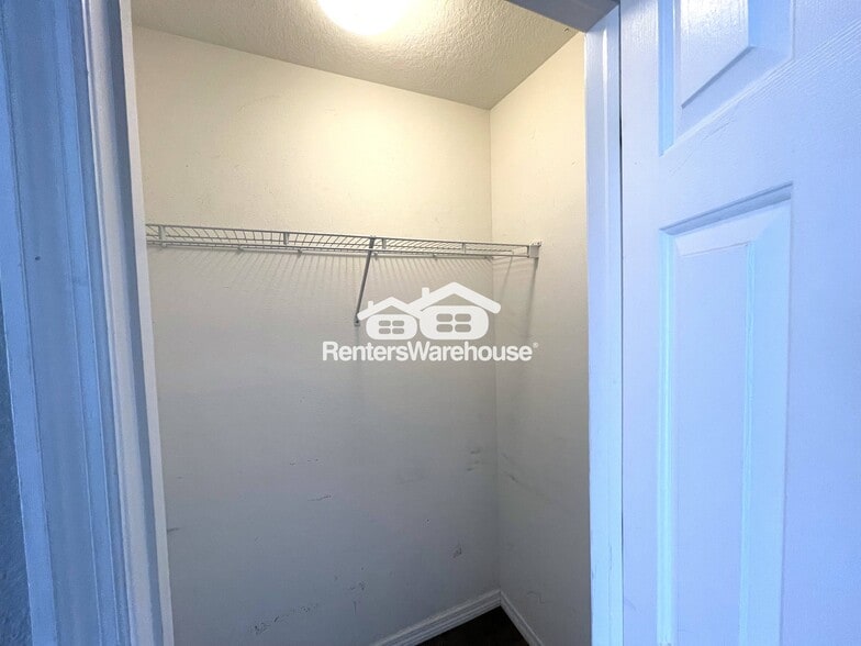 Building Photo - 507 Vincinda Crest Way