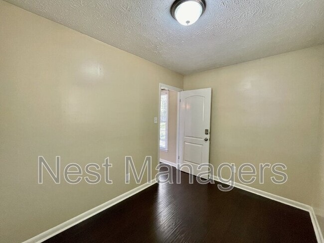 Building Photo - 6817 Bryanstone Way