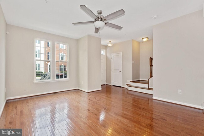 Building Photo - 9418 Paragon Ct