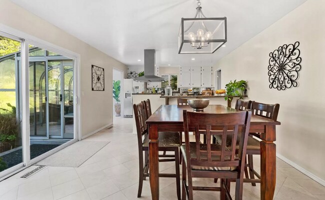 Building Photo - Beach House in Rio Del Mar