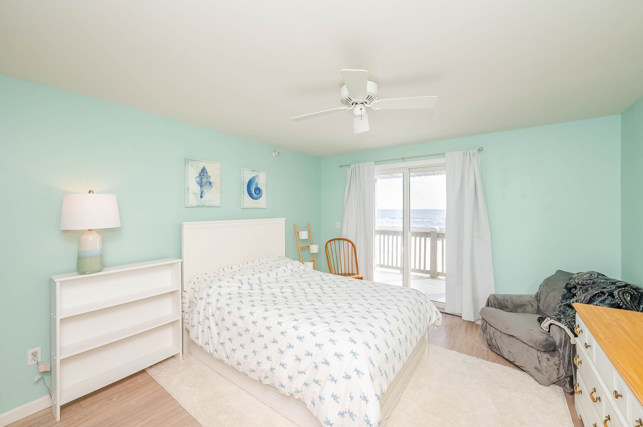 Building Photo - 790 York St