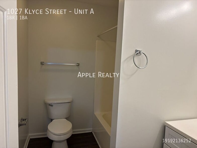 Building Photo - 1027 Klyce St