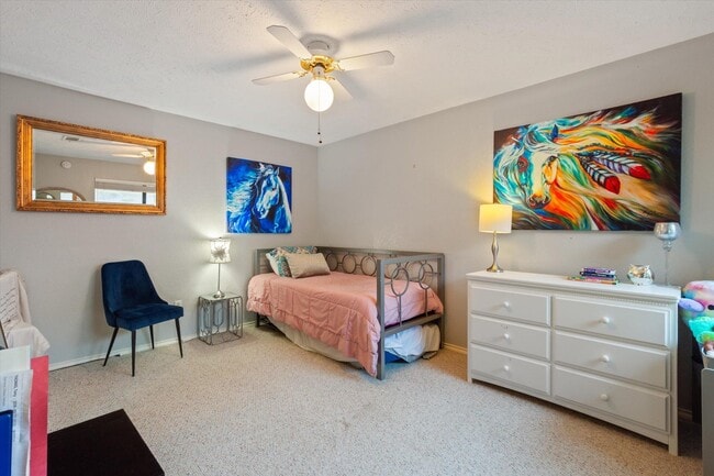 Building Photo - 421 St Andrews St