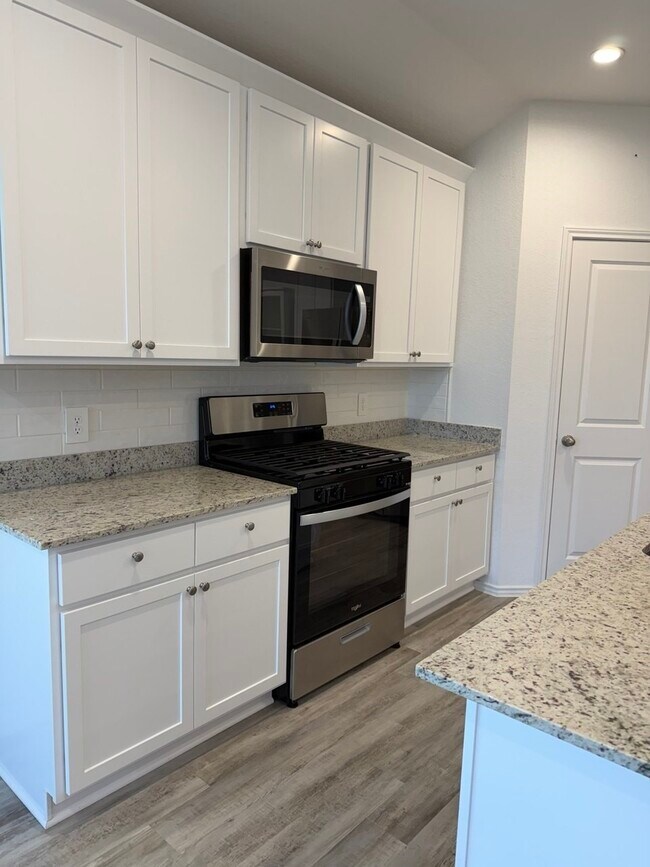 Building Photo - 31138 Delamere Turn Trial