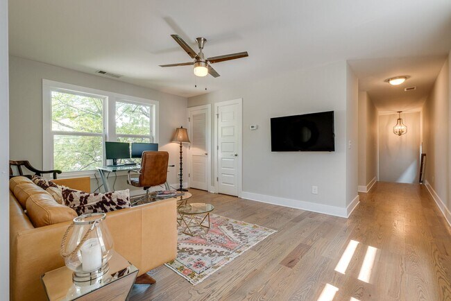 Building Photo - Delightful East Nashville Home for Rent!