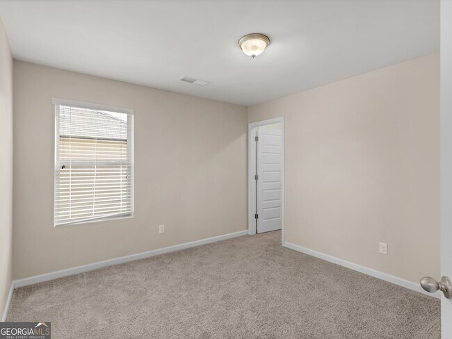 Building Photo - 1064 Lear Dr