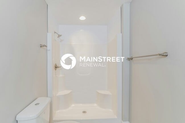Building Photo - 4 Bedroom Pet-Friendly Home in Shepherdsvi...