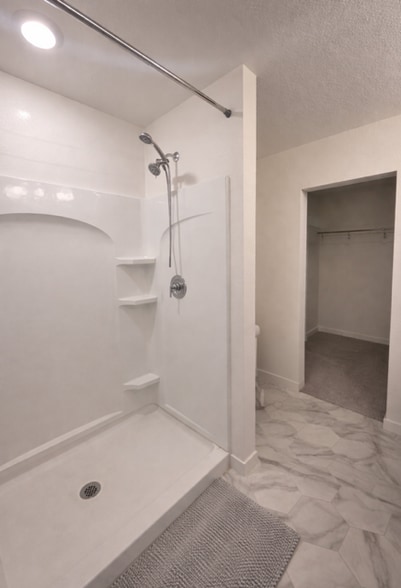 Primary bathroom - 249 Cardinal St