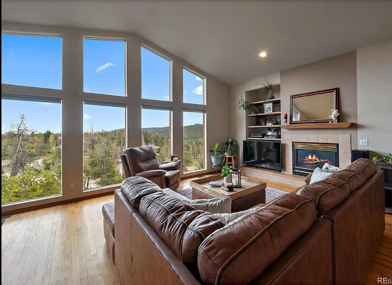 Building Photo - 34878 Forest Estates Rd