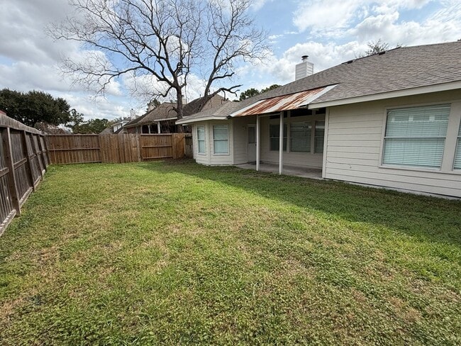 Building Photo - 10514 Encino Pass Trail