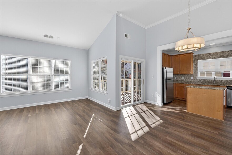 Building Photo - 15208 Loire Valley St