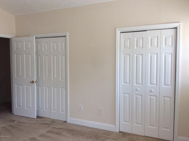 Building Photo - 500 Sea Knight Ln