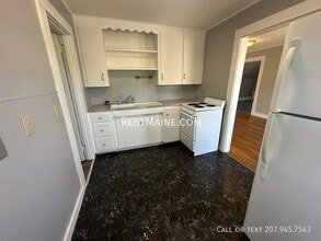 Building Photo - 91 Castine Rd