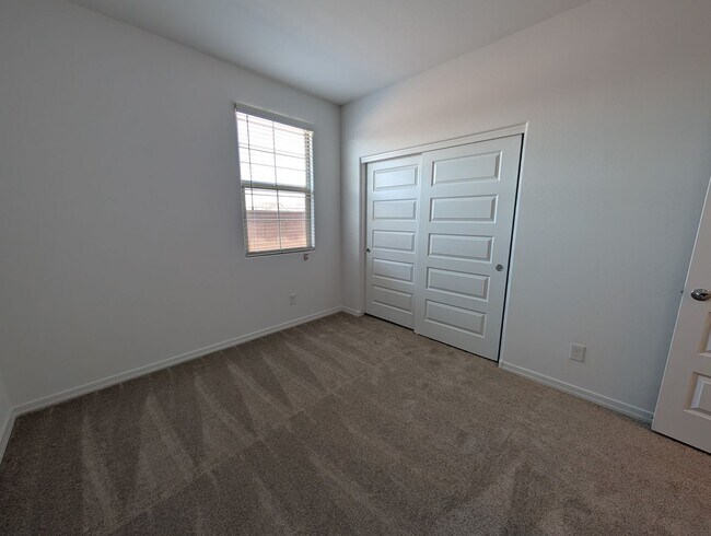 Building Photo - 4 Bedroom 3 Bathroom Parkside Los Cielos Home
