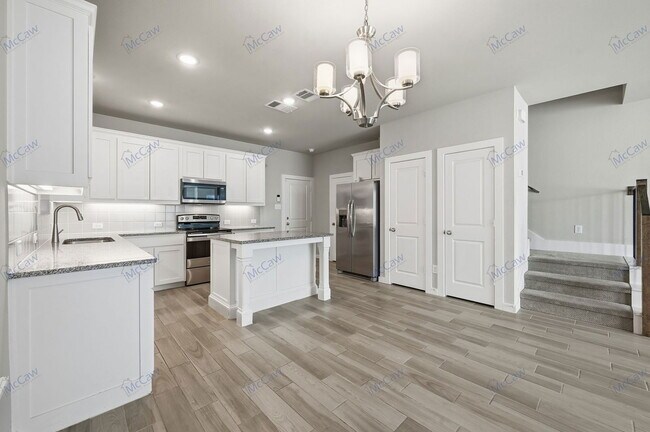 Building Photo - 358 Oakbend Dr