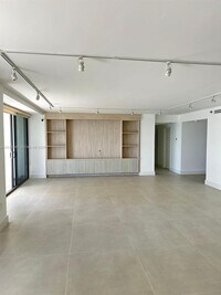 Building Photo - 10205 Collins Ave
