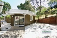 Building Photo - 137 Maestro Rd