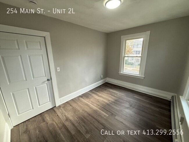 Building Photo - 254 Main St