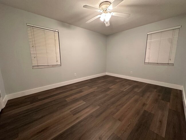 Building Photo - 1951 N Meridian Rd