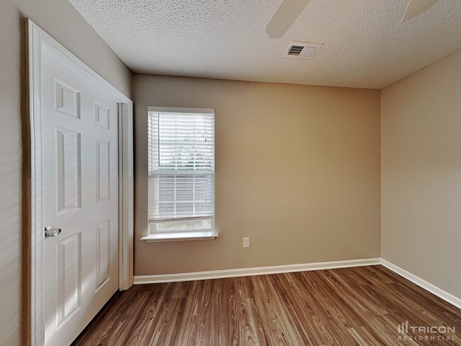Building Photo - 4509 Capstone Dr