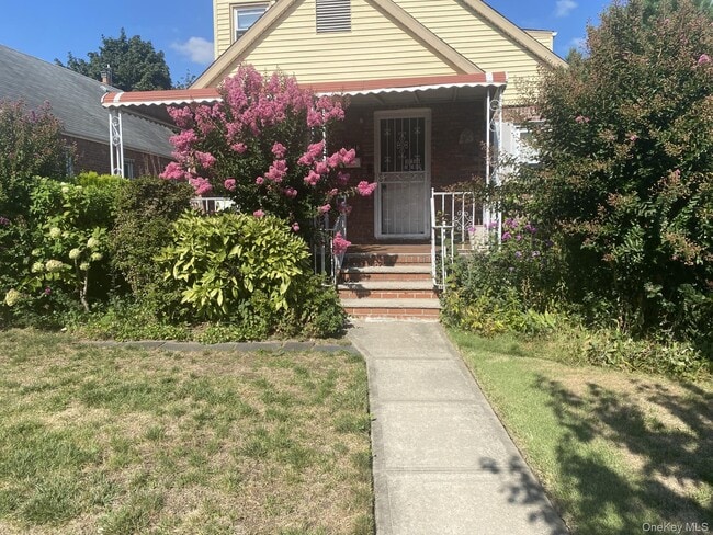 Primary Photo - 119-16 227th St