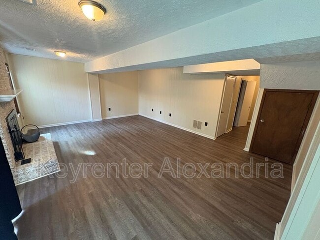 Building Photo - 8239 Dr Craik Ct