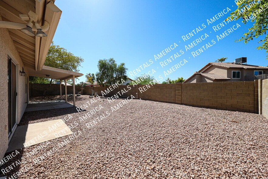 Building Photo - 12240 S 45th St