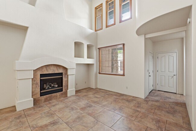 Building Photo - 630 Harvill Dr