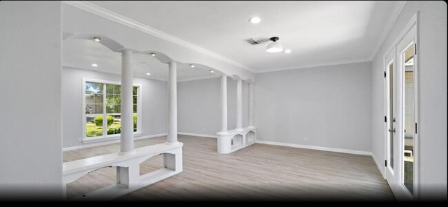 Building Photo - 9402 Alcott Dr