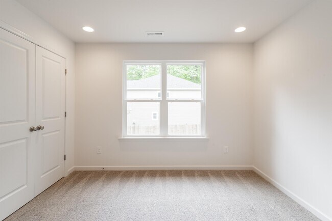 Building Photo - 4325 Perkins Rd