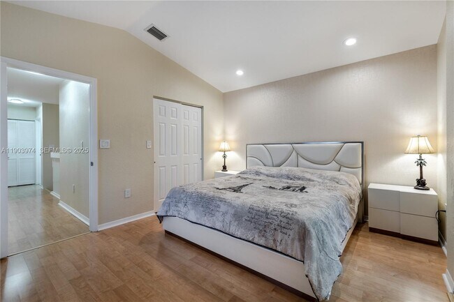 Building Photo - 1275 Yellowheart Way