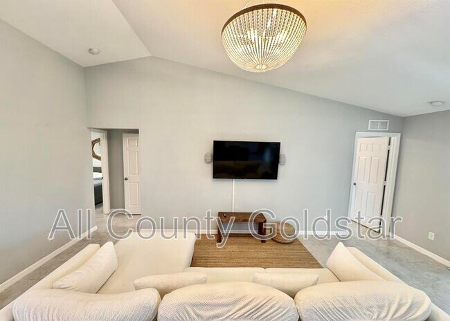 Building Photo - 11373 Visby Ave