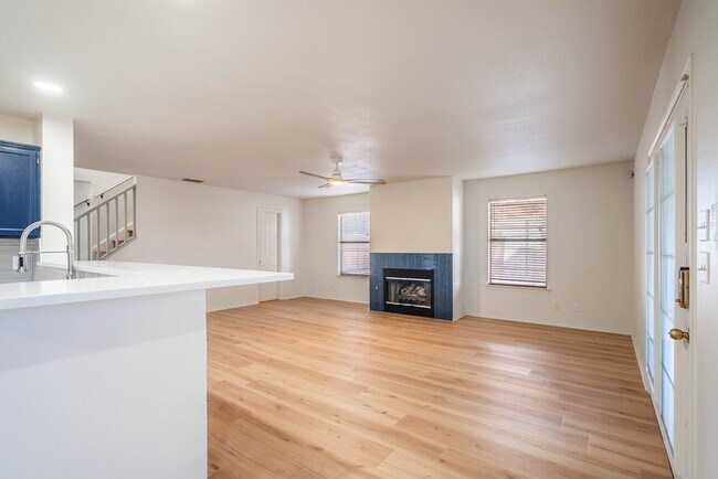 Building Photo - 8121 San Antonio St