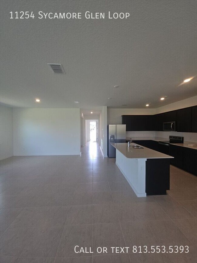 Building Photo - 11254 Sycamore Glen Loop