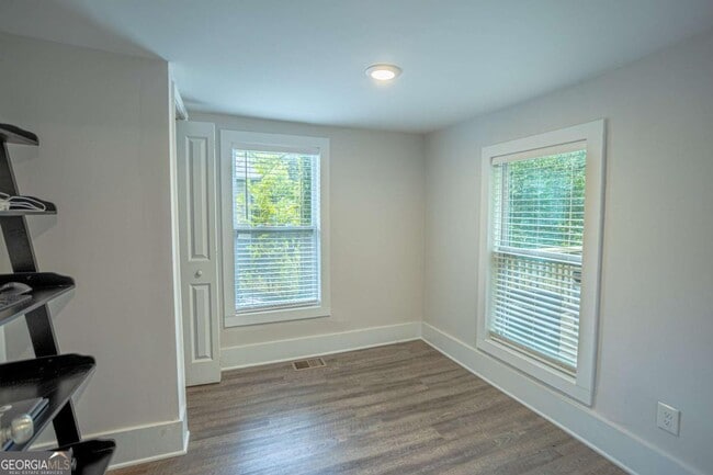 Building Photo - 1352 Akridge St NW