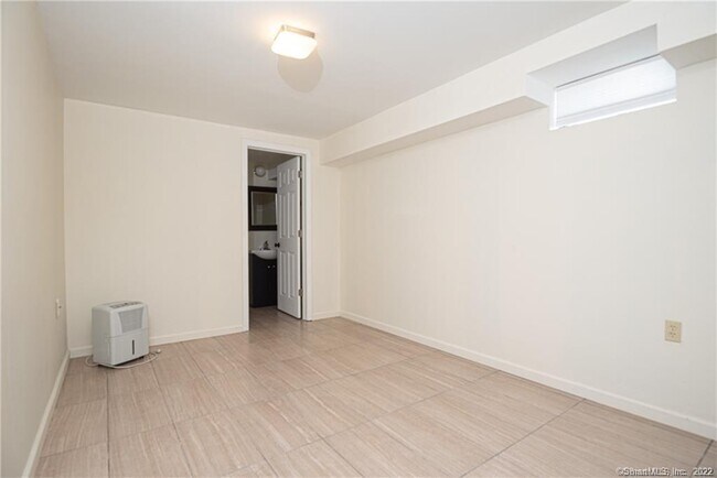 Building Photo - 2 Allspice Ln