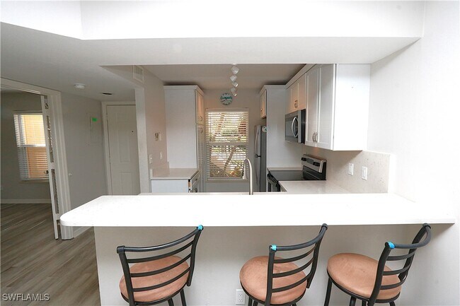 Building Photo - 1155 Mainsail Dr