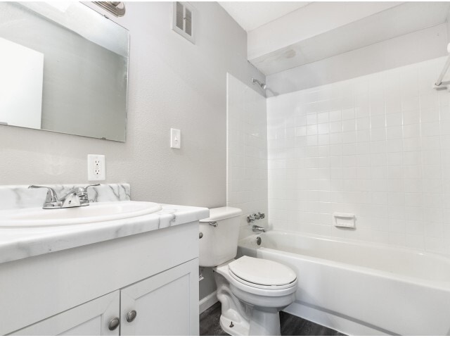 Building Photo - Bear Garden Apartments