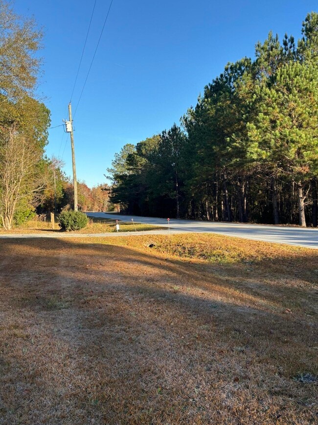 Building Photo - 205 Joy Rd