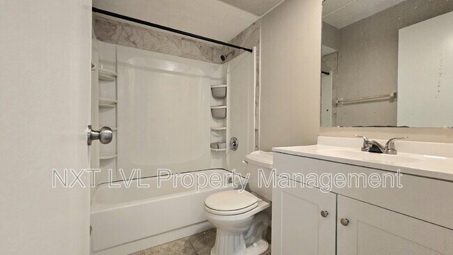 Building Photo - 3311 Skyline Blvd